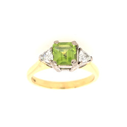 Pre Owned 18ct Peridot and Diamond Ring ZV892